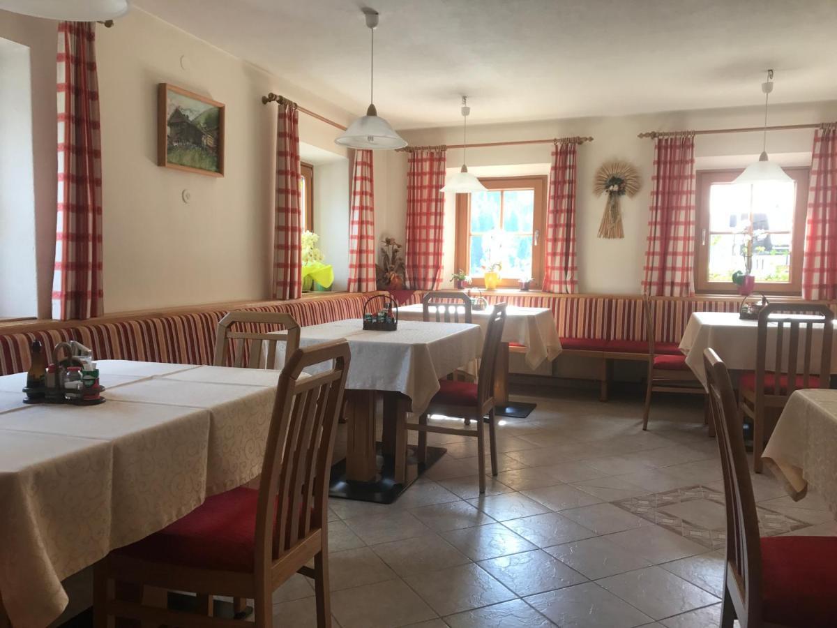 Gasthof Wacht Untertilliach ภายนอก รูปภาพ