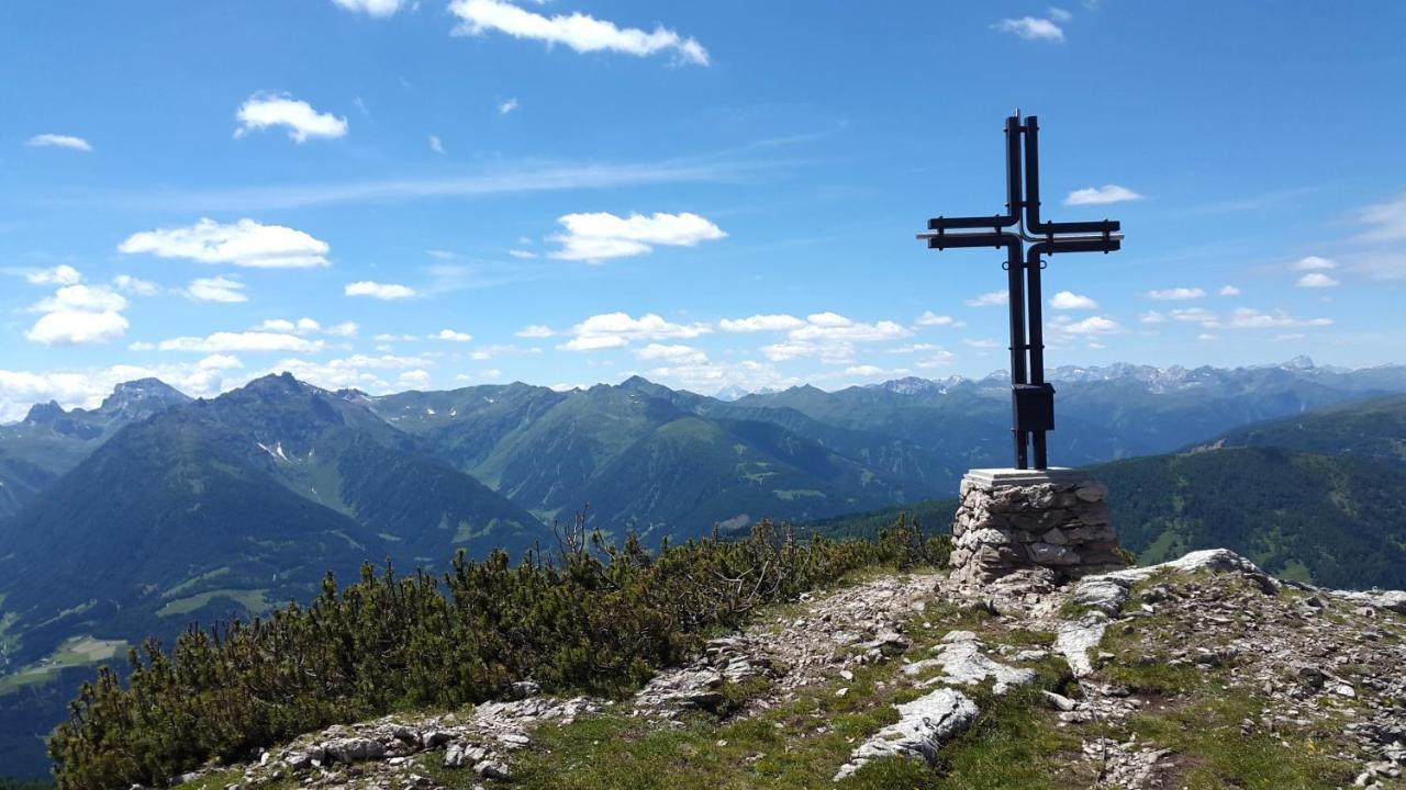 Gasthof Wacht Untertilliach ภายนอก รูปภาพ